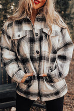 Load image into Gallery viewer, Black Plaid Fleece Lined Jacket
